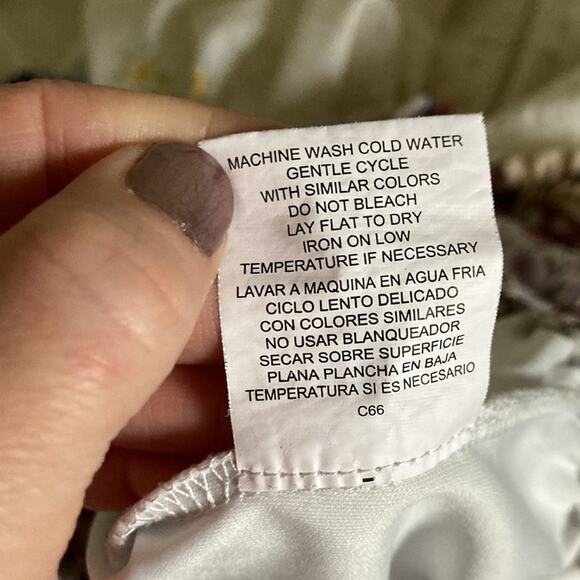 A.U.W. Floral Fully Lined Mesh Pullover Top, Size M - Picture 9 of 9